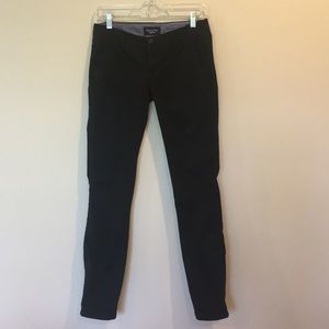 American Eagle Black Skinny Pants